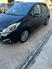 Peugeot 208 2016 1.6 diesel adatta neopatentati