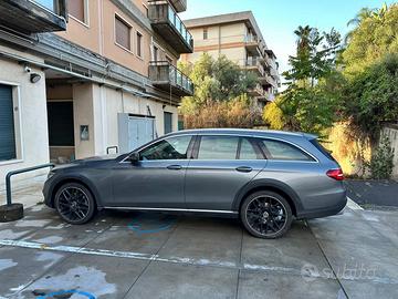 MERCEDES STATION WAGON 220 ALL TERRAIN 2017