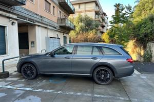MERCEDES STATION WAGON 220 ALL TERRAIN 2017
