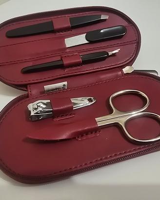 Set manicure con 5 accessori 