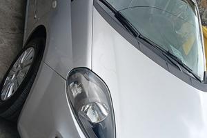 fiat punto 1.3 multijet 75 CV 