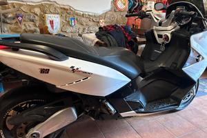 Gilera GP 800 2008
