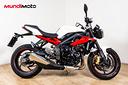 triumph-street-triple-675-2015