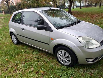 FORD Fiesta 3ª serie - 2004