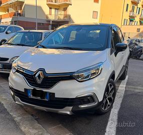 Renault Captur dci 8v 110 cv