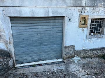 Locale / Garage