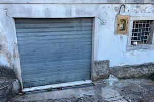 Locale / Garage