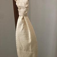 Cravatta in seta beige