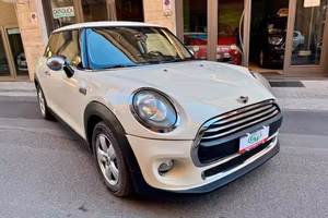 Mini Cooper 1.5 D 95 CV - In Garanzia