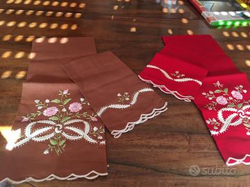 Asciugamani puro lino ricamati a mano