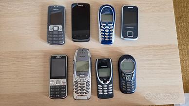 8 telefoni vintage
