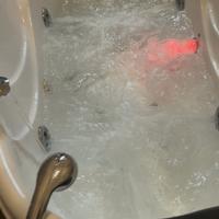 vasca idromassaggio Planet Whirlpool cromoterapia