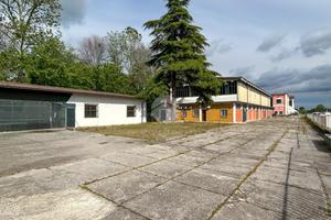 CAPANNONE A MONTIRONE