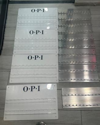 Espositori smalti. OPI   Estetica