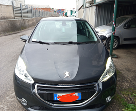 Peugeot 208 km 44000 modello allure