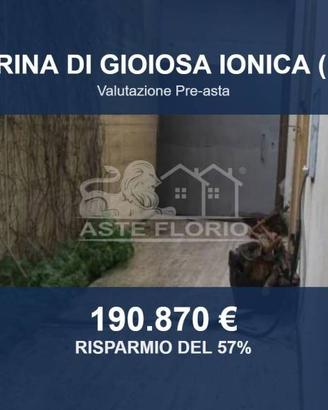 Immobile in asta di 296 m² con più di 5 locali a M