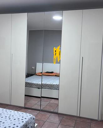 Armadio 8 ante battenti Mondo Convenienza