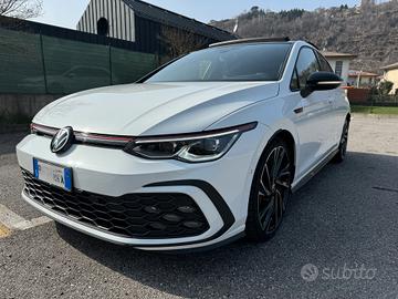 Volkswagen Golf GTI 2.0 TSI DSG