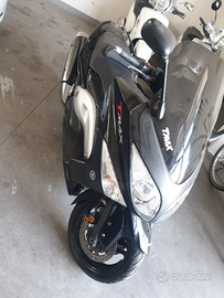 TMAX 500 in perfette condizioni nessun lavo