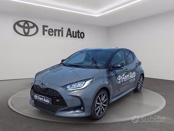 TOYOTA Yaris 1.5h 130 gr sport