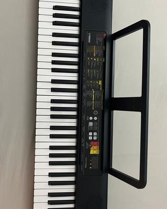 Tastiera Yamaha PSR-F52