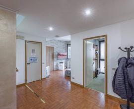 Studio professionale in zona centrale a Saronno.