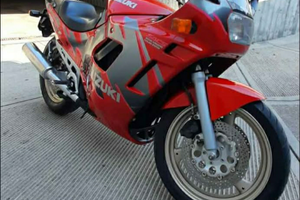 Suzuki gsx 600 f