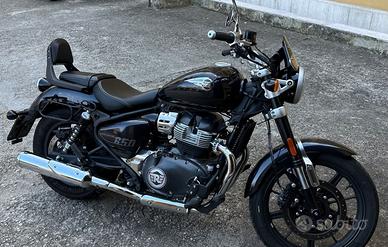 Royal Enfield Super Meteor - 2023