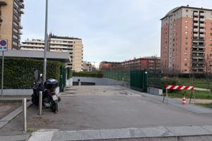 Box auto Via Spadolini 9 - Corte Benati 1