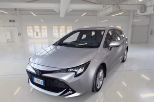 TOYOTA COROLLA TS 1.8 HYBRID BUSINESS AUTO STATION