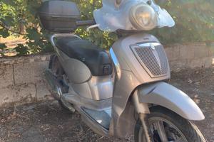 Aprilia Scarabeo Light 125