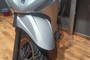 Piaggio Beverly 400 i.e.