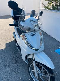 Sh 300i 2009