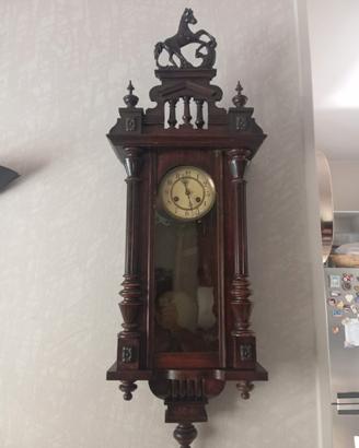 Orologio a pendolo funzionante primi 900