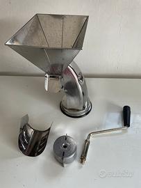 Passapomodoro manuale super gulliver