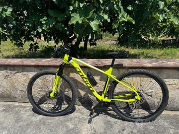 MTB MBM QUARX 29 DEORE 10V LIME  NEON