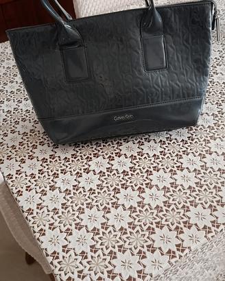 Borsa a mano/tracolla Calvin Klein nera vernice