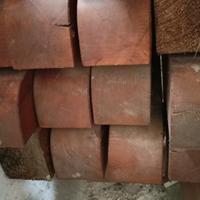 Travi di legno di varie misure 