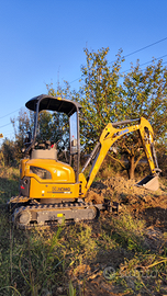 Miniescavatore XCMG XE18E