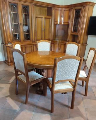 Sala da pranzo e soggiorno completi