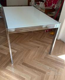tavolo in vetro 