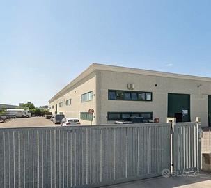 Magazzino uso deposito