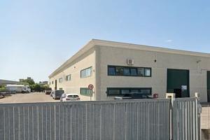 Magazzino uso deposito