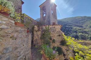 Rustico / Casale di 190 m² con 5 locali a Ferentil