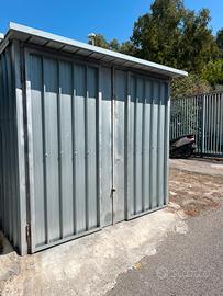 Box in acciaio