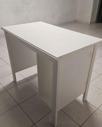Scrivania Brusali Ikea bianca