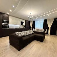 Di un appartamento di 4 locali nel centro