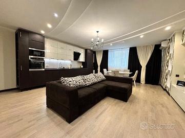 Di un appartamento di 4 locali nel centro