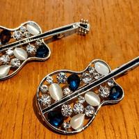 IDEA PENSIERI NATALIZI Spilloni chitarra