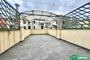 SOLUZIONE CENTRALISSIMA CON TERRAZZO AL PIANO!!